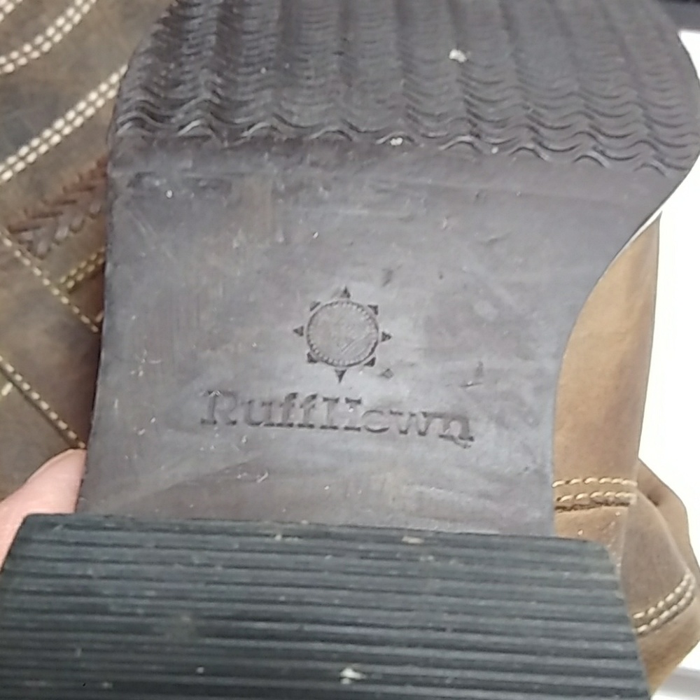 Boots - Picture 7 of 7